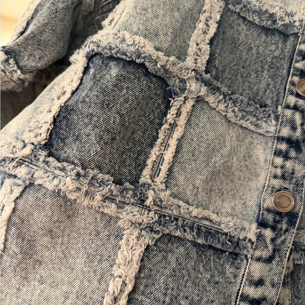NWOT Fashion Nova Distressed Patchwork Denim Jacket - Picture 3 of 4